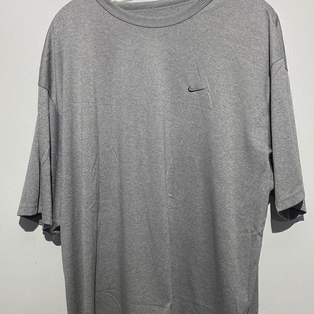Nike Men's Dri-Fit Shirt Active Short Sleeve Crewneck Swoosh Logo Gray Size XXL